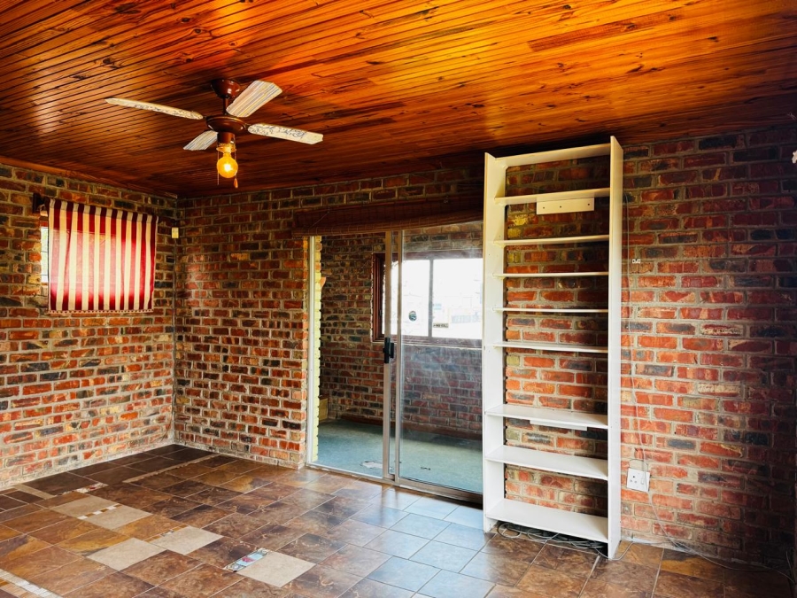 4 Bedroom Property for Sale in C Place Eastern Cape